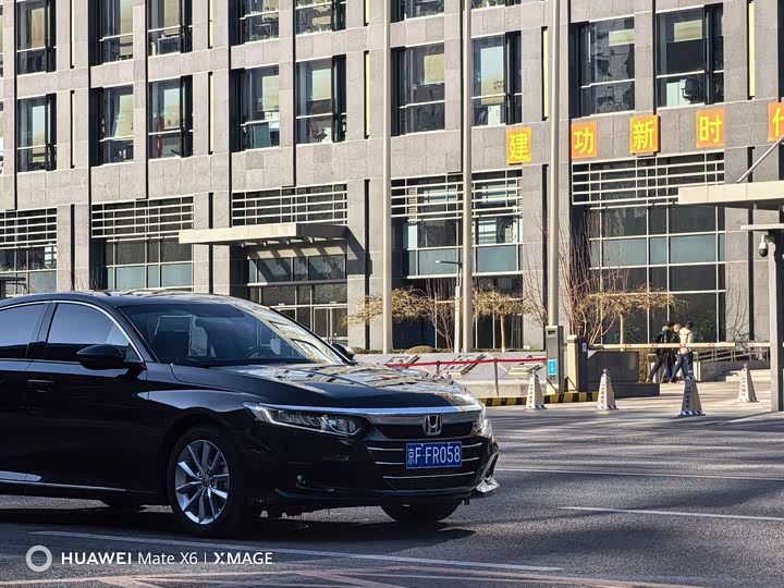 Фото 8 - Honda Accord