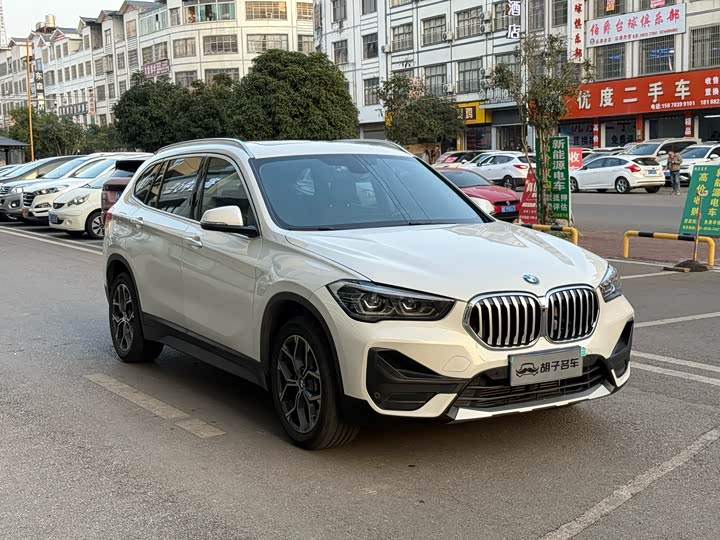 Фото 3 - BMW X1