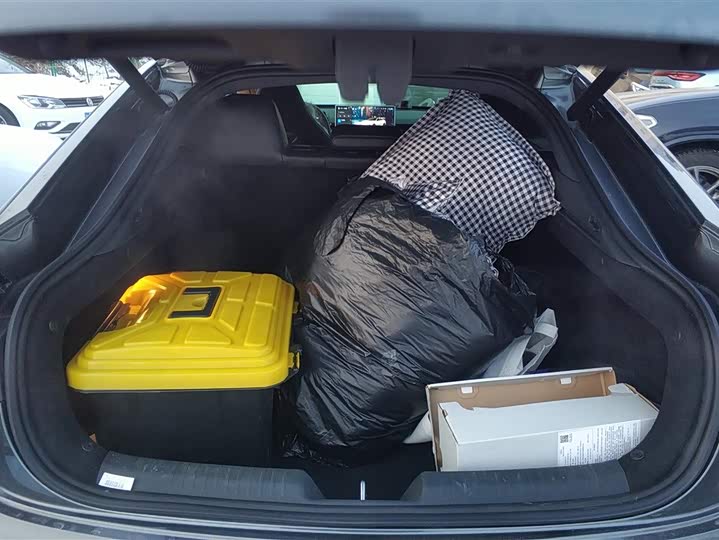 Фото 4 - Changan UNI-V