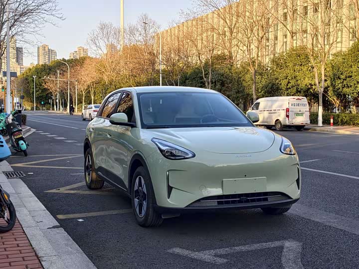 Фото 3 - Geely Galaxy Geome