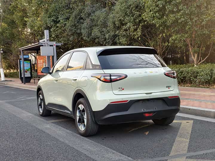 Фото 5 - Geely Galaxy Geome