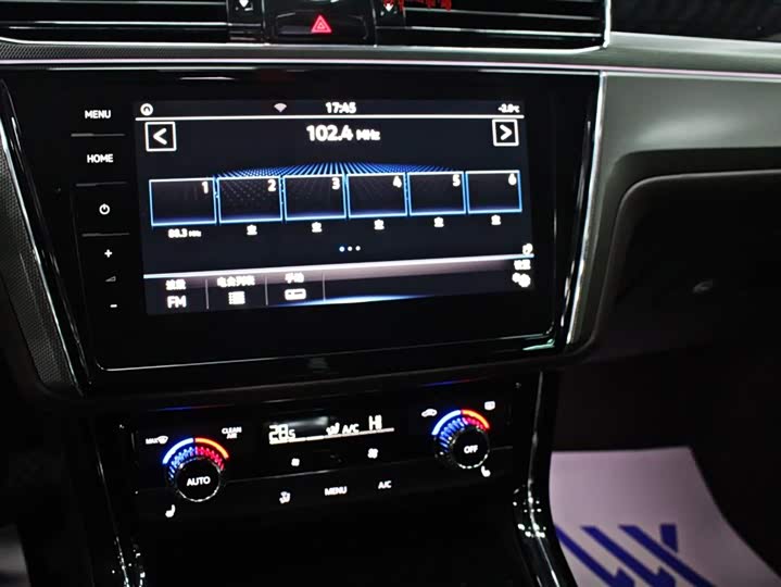 Фото 7 - Volkswagen Phideon