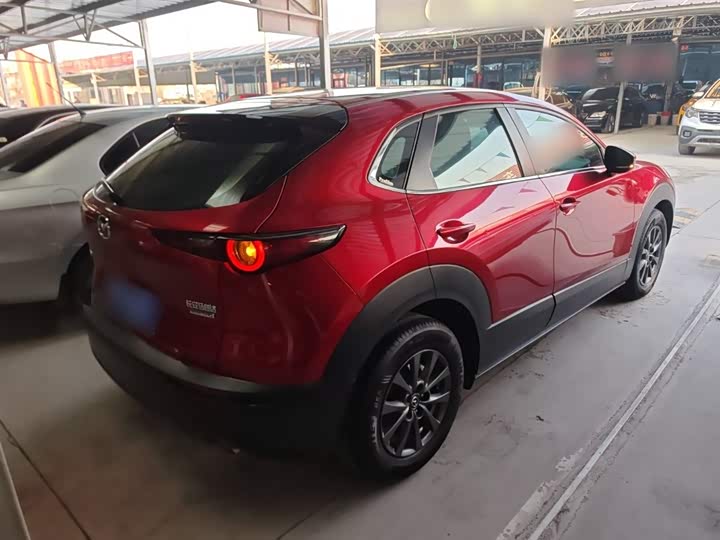 Фото 7 - Mazda CX-30