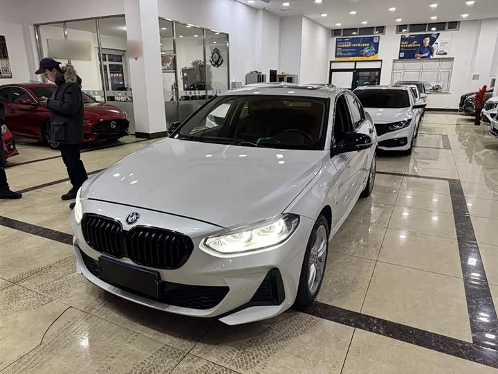 Фото 1 - BMW 1 Series