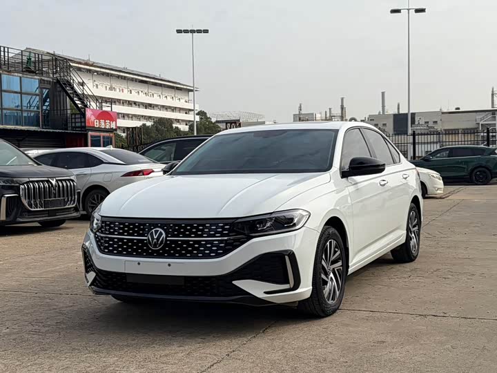 Фото 1 - Volkswagen Lavida