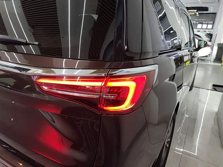 Фото 8 - Buick GL8 ES