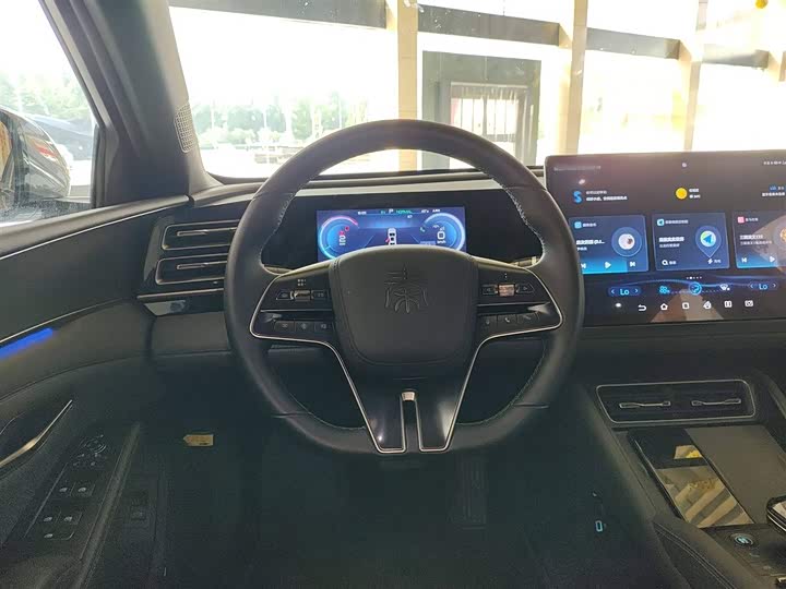 Фото 3 - BYD Qin L