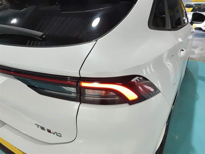 Фото 8 - Dongfeng Forthing T5 EVO