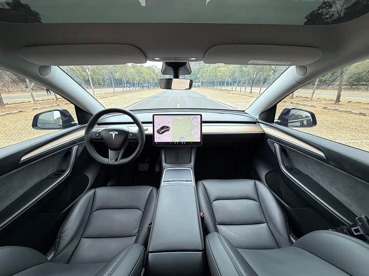 Фото 5 - Tesla Model Y