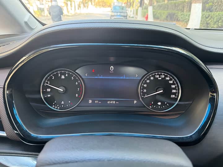 Фото 9 - Buick GL8 ES