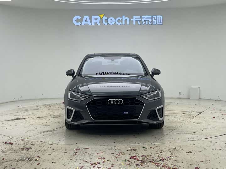 Фото 2 - Audi A4L