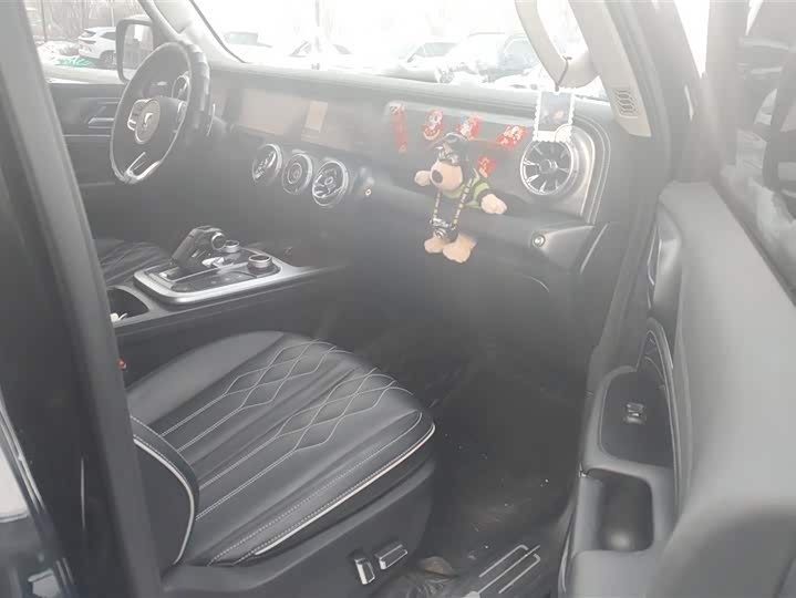 Фото 8 - Tank 300