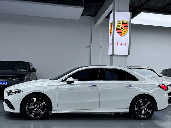 Фото 5 - Mercedes-Benz A-Class