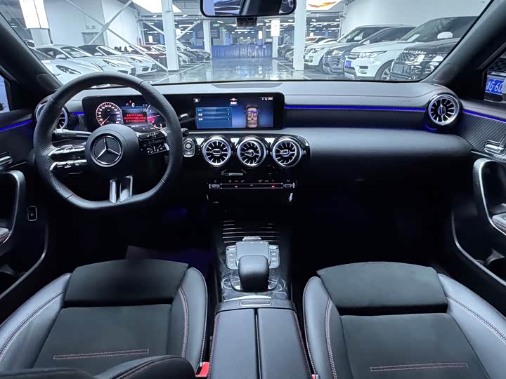 Фото 7 - Mercedes-Benz A-Class