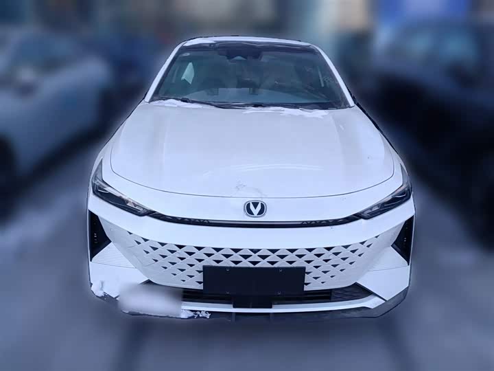 Фото 5 - Changan UNI-V Hybrid