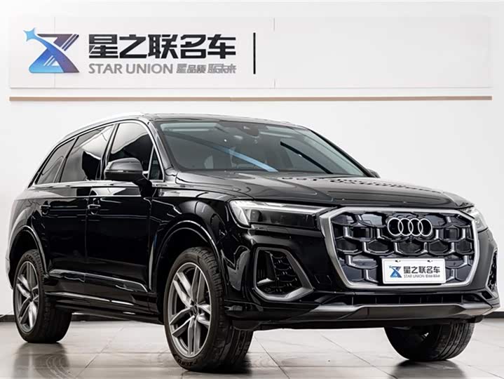 Фото 3 - Audi Q7