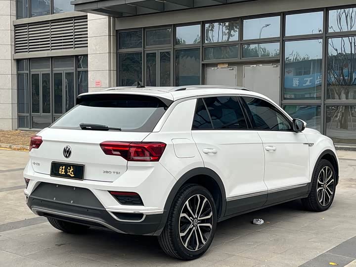 Фото 9 - Volkswagen T-Roc