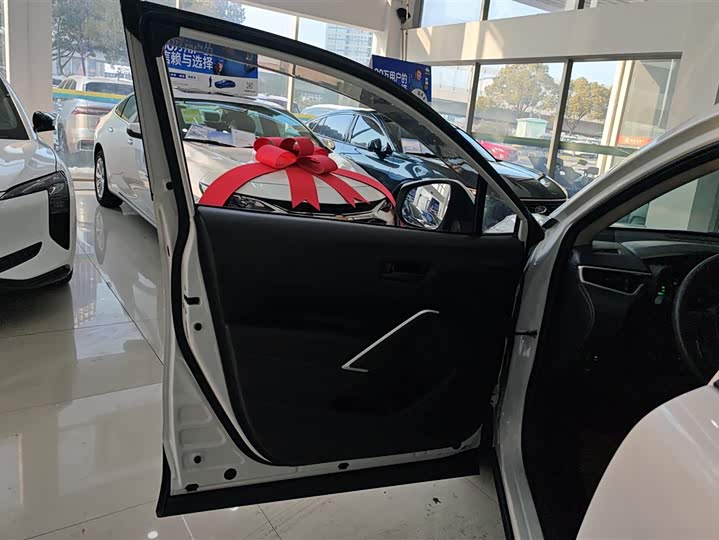 Фото 7 - Toyota Corolla Cross