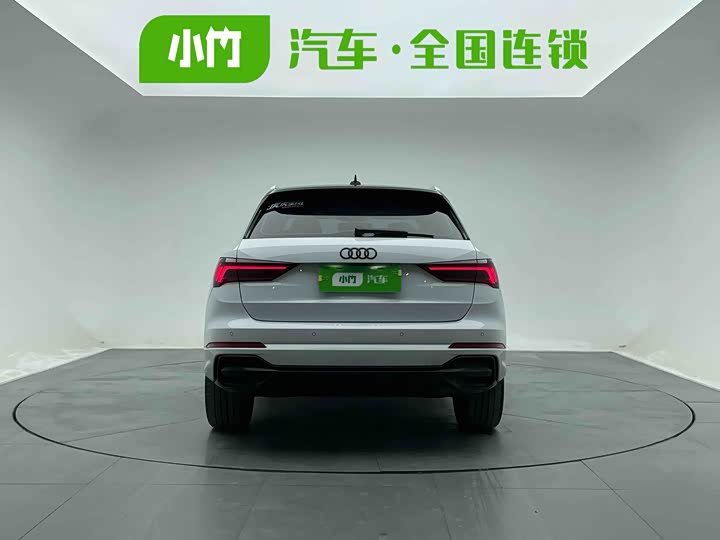 Фото 4 - Audi Q3