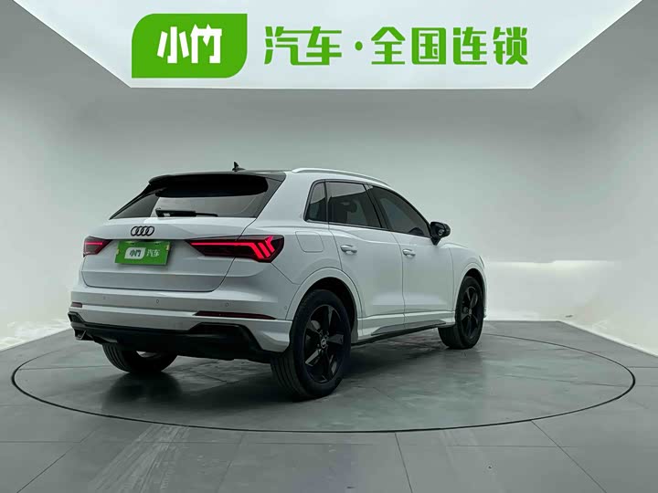 Фото 6 - Audi Q3