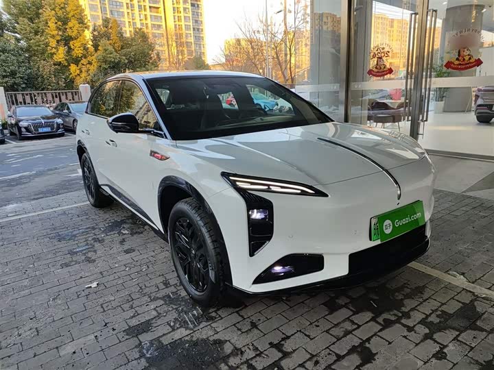 Фото 4 - Hongqi EHS7 (Tiangong 08)