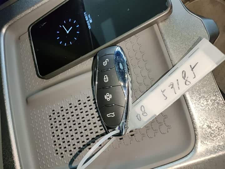 Фото 9 - Hongqi EHS7 (Tiangong 08)