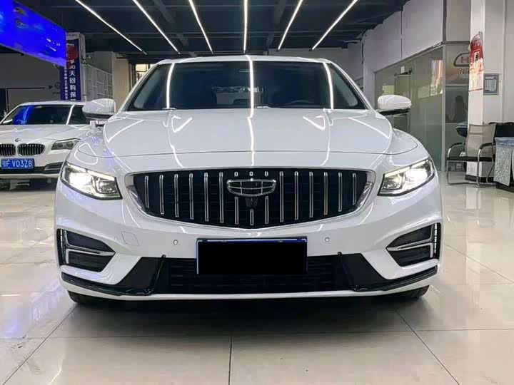 Фото 1 - Geely Preface