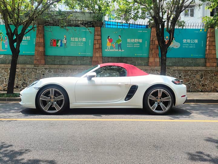 Фото 3 - Porsche 718