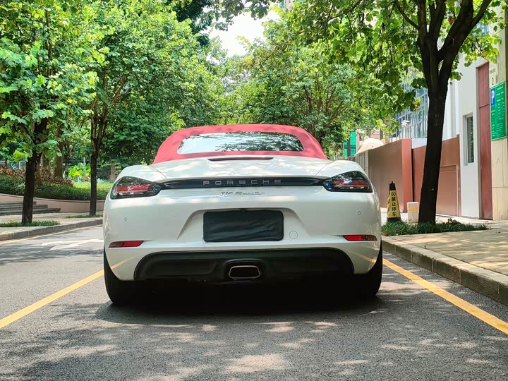 Фото 4 - Porsche 718