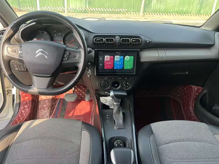 Фото 6 - Citroen C3-XR