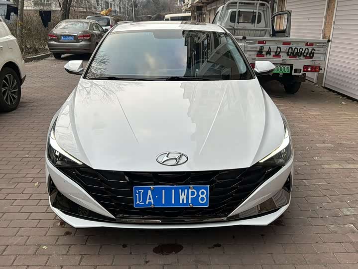 Фото 2 - Hyundai Elantra N line