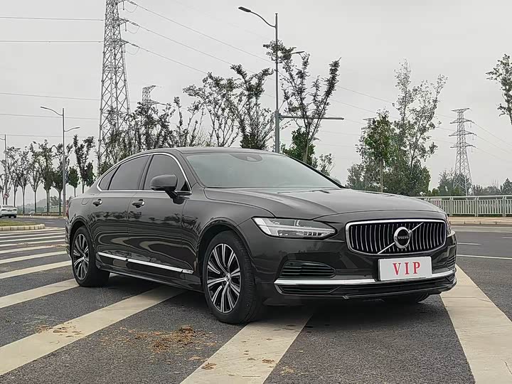 Фото 3 - Volvo S90 Hybrid