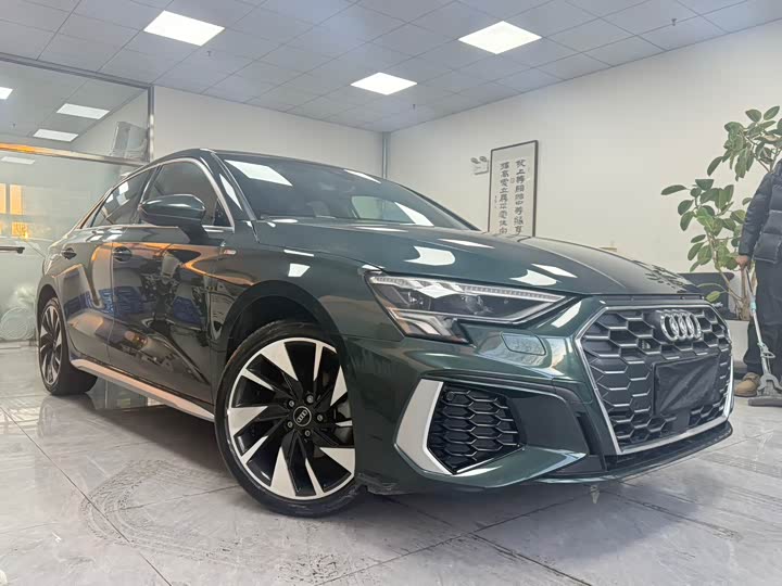 Фото 2 - Audi A3