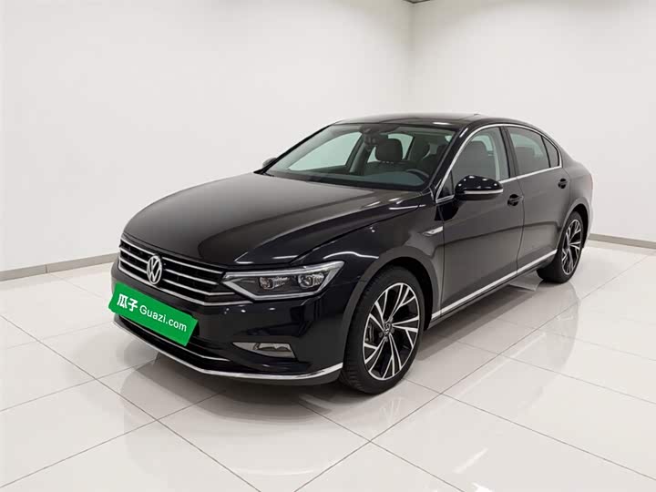 Фото 2 - Volkswagen Magotan