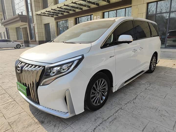 Фото 2 - GAC Trumpchi M8