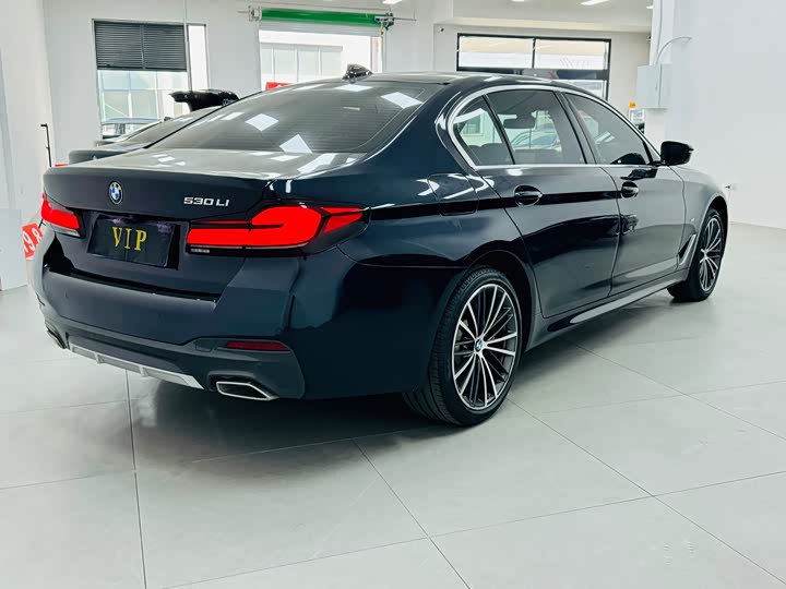 Фото 4 - BMW 5 Series