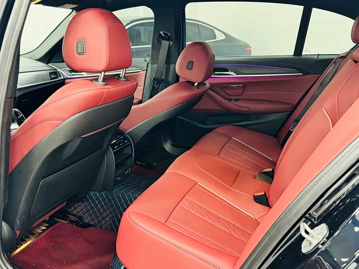 Фото 6 - BMW 5 Series