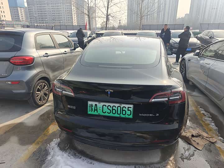 Фото 5 - Tesla Model 3