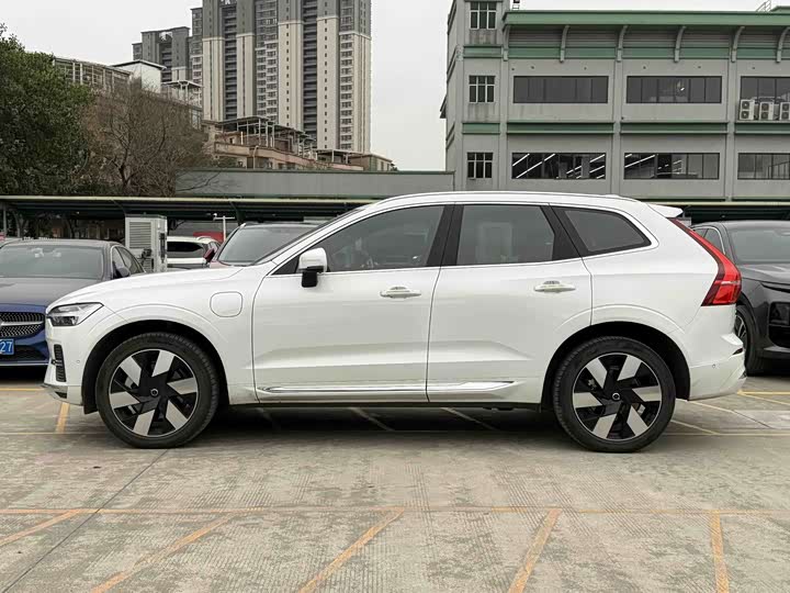 Фото 6 - Volvo XC60 Hybrid