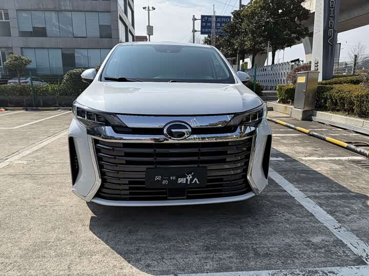 Фото 1 - GAC Trumpchi M6