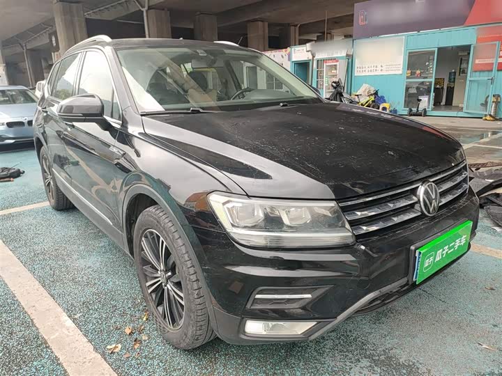 Фото 4 - Volkswagen Tiguan L Pro