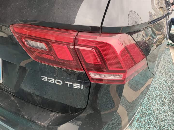 Фото 8 - Volkswagen Tiguan L Pro