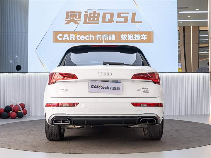 Фото 4 - Audi Q5L