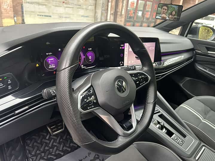 Фото 8 - Volkswagen Golf