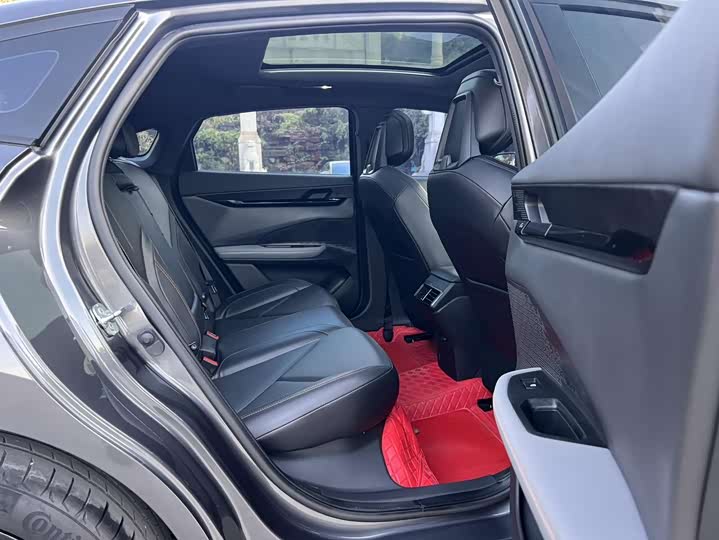 Фото 9 - Changan UNI-V