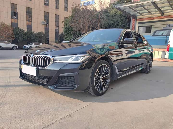 Фото 1 - BMW 5 Series