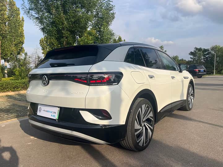 Фото 9 - Volkswagen ID.4 Crozz