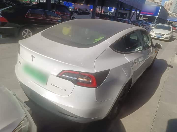 Фото 7 - Tesla Model 3