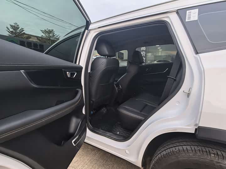 Фото 3 - Chery Tiggo 8