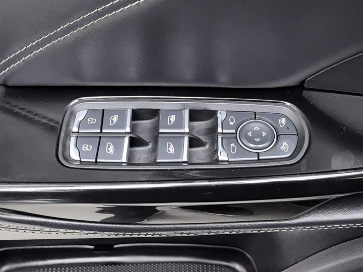 Фото 9 - Hozon U